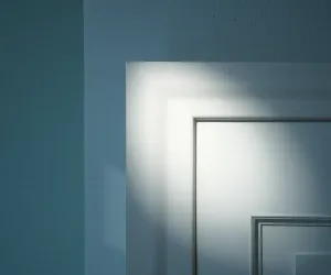 Obróbka ościeżnic drzwi wewnętrzne wykończenie